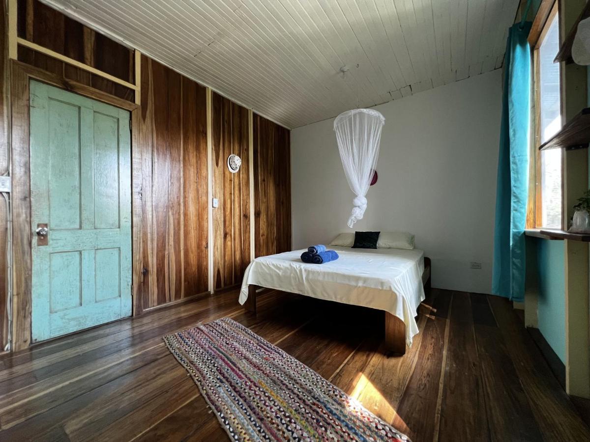 Old Bocasso Hostel Bocas Town Ngoại thất bức ảnh